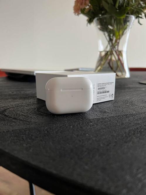 Apple AirPods Pro with MagSafe Charging Case, Audio, Tv en Foto, Koptelefoons, Zo goed als nieuw, Overige merken, Bluetooth, Ophalen