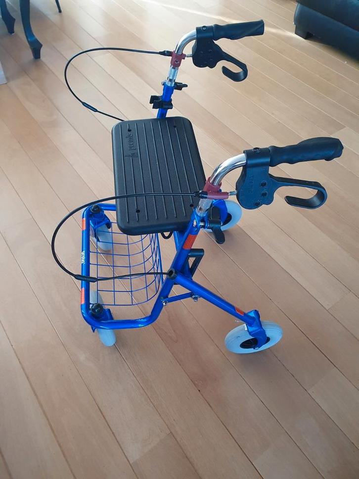 Provo rollator blauw, Diversen, Rollators, Zo goed als nieuw, Opvouwbaar, Ophalen