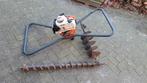 Stihl BT 360/4308 motorgrondboor met 2 boren, Tuin en Terras, Hand-tuingereedschap, Overige soorten, Zo goed als nieuw, Ophalen