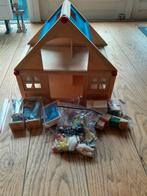 Houten Poppenhuis met Accessoires, Ophalen of Verzenden, Gebruikt, Poppenhuis