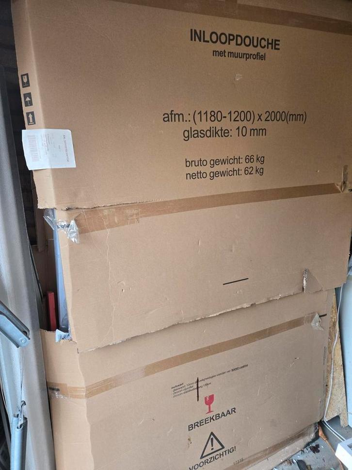 Glasplaat inloopdouche met muurprofiel, Doe-het-zelf en Verbouw, Kratten en Dozen, Zo goed als nieuw, Doos, 50 cm of meer, 60 cm of meer