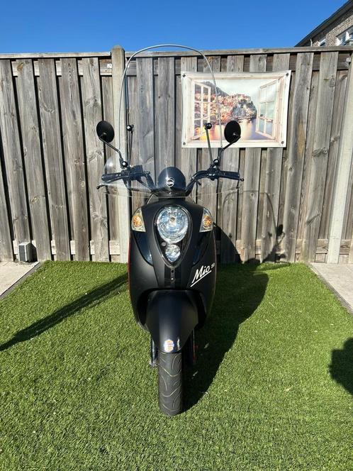 Sym Mio 50 snorfiets, Fietsen en Brommers, Scooters | SYM, Gebruikt, Mio, Maximaal 25 km/u, Benzine, Ophalen