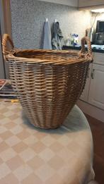rieten mand 25 cm hoog en 25 cm doorsneel stevig fraai, Huis en Inrichting, Woonaccessoires | Schalen en Manden, Ophalen, Schaal