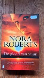 Nora Roberts - Gloed van vuur, Ophalen of Verzenden, Zo goed als nieuw, Nora Roberts