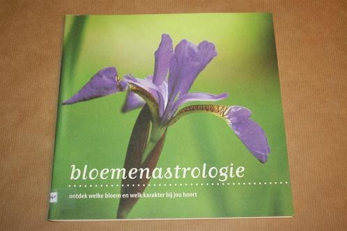 Bloemenastrologie, ontdek welke bloem,karakter bij jou hoort, Boeken, Esoterie en Spiritualiteit, Zo goed als nieuw, Achtergrond en Informatie