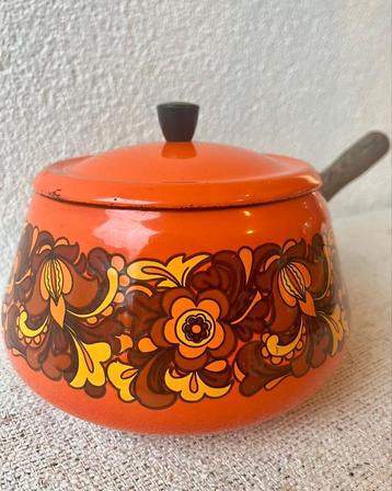 Vintage fonduepan retro oranje bloemen beschikbaar voor biedingen