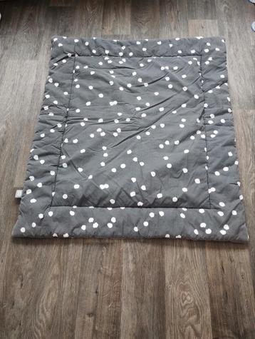Boxkleed zwart witte stippen beschikbaar voor biedingen