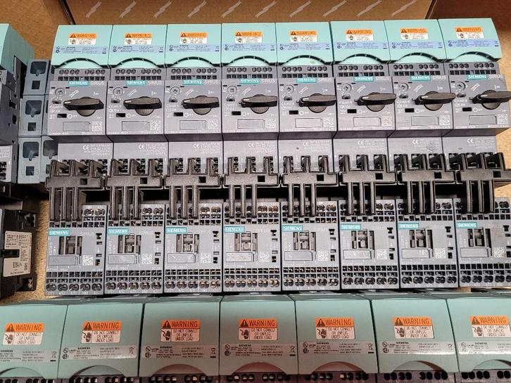 Siemens motorstarters voor diverse vermogens, Hobby en Vrije tijd, Elektronica-componenten, Zo goed als nieuw, Ophalen of Verzenden