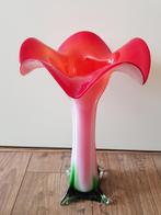Murano vaas bloem / design vaas rood, Antiek en Kunst, Kunst | Designobjecten, Ophalen of Verzenden