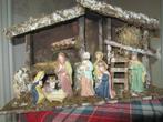 Kerststal, hout, 20x50 en 30 cm hoog + 10 Beeldjes, Ophalen of Verzenden, Zo goed als nieuw