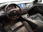 BMW 5 Serie 528i M Sport High Exe Aut- Sport Leder, Xenon Le, Auto's, Te koop, Zilver of Grijs, Benzine, 245 pk