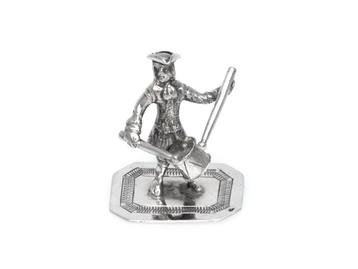 Zilveren miniatuur man met trommel uit 1743 beschikbaar voor biedingen