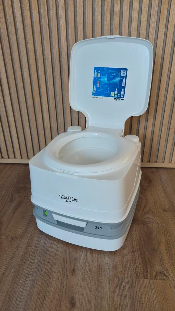 Porta Potti Qube 345 - Compact Camping Toilet, Caravans en Kamperen, Kampeeraccessoires, Zo goed als nieuw, Ophalen