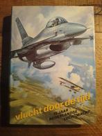Vlucht door de tijd - 75 jaar Nederlandse Luchtmacht, Ophalen of Verzenden, Zo goed als nieuw