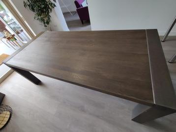 Eiken eetkamertafel & salontafel (old grey) beschikbaar voor biedingen