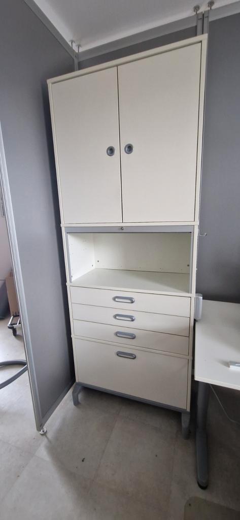 Ikea Effektiv Kast met Rolluik & Kluisje - Puttershoek, Huis en Inrichting, Kasten | Kledingkasten, Ophalen