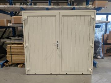 Garagedeur openslaand onderhoudsvrij beschikbaar voor biedingen