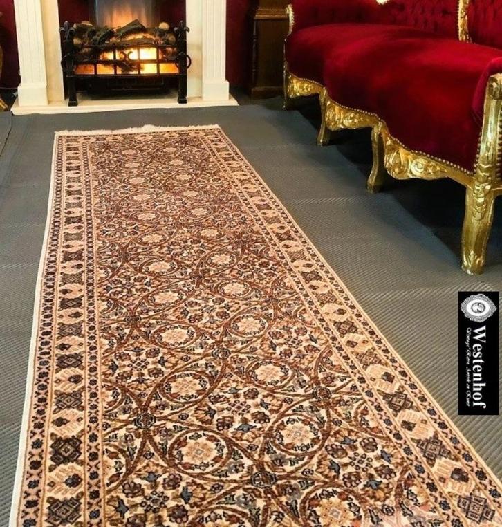 Handgeknoopt Perzisch tapijt loper / hal / gang Isfahan, Huis en Inrichting, Stoffering | Tapijten en Kleden, Zo goed als nieuw