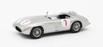 Mercedes-Benz 300SLR #1 Winner Grand Prix Sweden 1955 Juan, Hobby en Vrije tijd, Modelauto's | 1:43, Overige merken, Matrix Scale Models