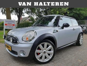 Mini Mini 1.4 Airco Navi Cruise Control 17 Inch Sportvelgen beschikbaar voor biedingen