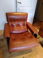 Vintage bruin leren feautuil lounge stoel Chesterfield look, Gebruikt, Hout, 75 tot 100 cm, Ophalen