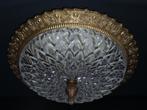 Grote oude plafonniere met kristallen glaskap. Doorsnede 46, Ophalen of Verzenden, Gebruikt