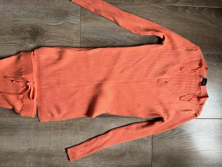 2-delig Reinders pak in de kleur oranje (broek XS/top M), Kleding | Dames, Huispakken, Zo goed als nieuw, Maat 36 (S), Oranje
