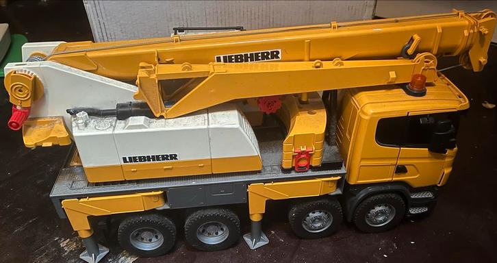 Bruder Vrachtwagenkraan - Liebherr, Kinderen en Baby's, Speelgoed | Speelgoedvoertuigen, Gebruikt, Ophalen of Verzenden