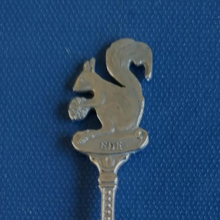 verzilverd lepeltje eekhoorn, Ede (P paardenhoofd R), Antiek en Kunst, Antiek | Bestek, Ophalen of Verzenden