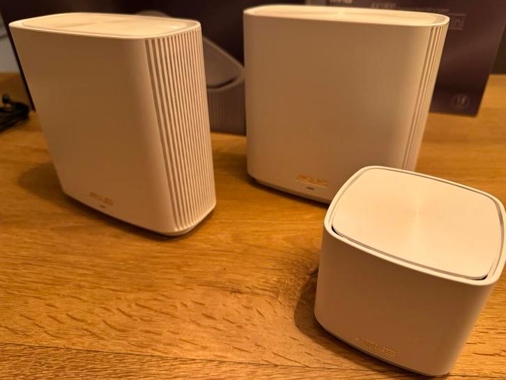 Asus zenwifi XT8 en XD4 set (wifi6), Computers en Software, Routers en Modems, Zo goed als nieuw, Ophalen of Verzenden