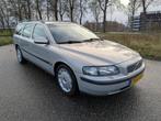 Volvo V70 2.4 Comfort Line Airco Radio Cd APK 17-06-2026, Voorwielaandrijving, Zwart, 1505 kg, Leder en Stof