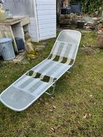 Retro zonnestoel - RVS en plastic, Tuin en Terras, Ligbedden, Ophalen, Gebruikt, Rvs, Verstelbaar