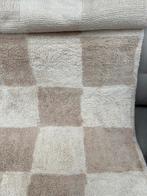 Vloerkleed 160 bij 230, Ophalen, Beige, Zo goed als nieuw, 200 cm of meer