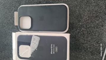 iPhone 15 pro Case beschikbaar voor biedingen