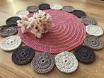 Handmade gehaakt kleedje rondjes haken nieuw 46 cm, Hobby en Vrije tijd, Ophalen of Verzenden, Nieuw, Haken
