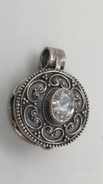 Vintage art nouveau kettinghanger pillendoosje 925, Overige voorstellingen, Ophalen of Verzenden, Met edelsteen, Zilver