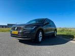 Volkswagen Tiguan 1.5 TSI 150pk DSG 2022 Grijs, Stof, Euro 6, 4 cilinders, 14 km/l