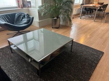 Metaform Piano Salontafel beschikbaar voor biedingen