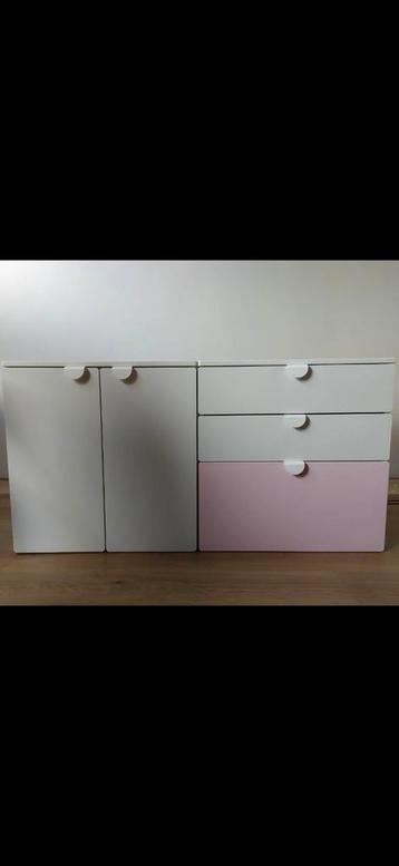 Platsa/Smästad kastjes Ikea beschikbaar voor biedingen