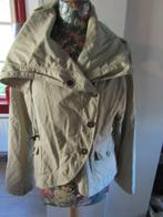 E364 DAMO mt 38 jack jas beige windjack metaal, Kleding | Dames, Maat 38/40 (M), Verzenden, Beige, Zo goed als nieuw