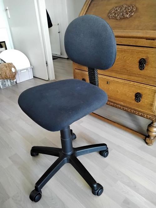 Bureaustoel kleur donkerblauw, Huis en Inrichting, Bureaustoelen, Zo goed als nieuw, Blauw, Ophalen of Verzenden
