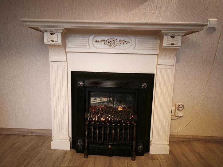 Schouw met elektrische haard, Huis en Inrichting, Haarden, Gebruikt, Elektrische haard, Ophalen