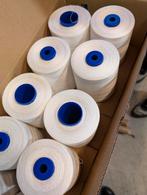 Doos Wit Lockgaren - Onbekend Merk, Hobby en Vrije tijd, Naaien en Fournituren, Ophalen of Verzenden, Gebruikt, Garen of Naald(en)