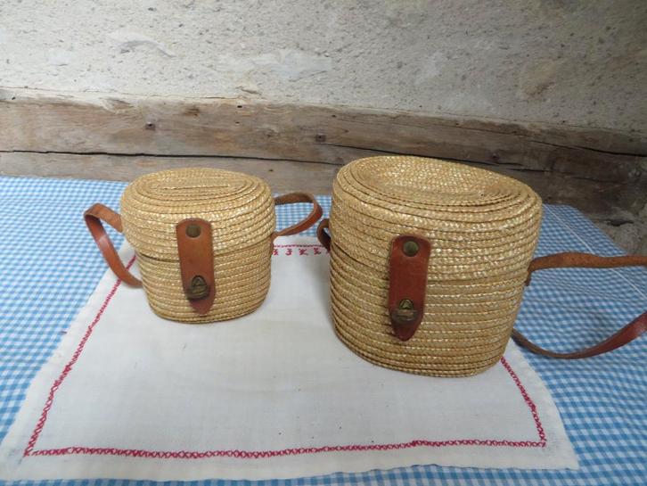 Antiek spa glazen uit kuuroord Vittel en Vichy, Antiek en Kunst, Antiek | Glas en Kristal, Ophalen of Verzenden