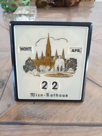 Retro bureau kalender van Wien Rathaus