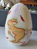 Pasen - Vintage handbeschilderd kartonnen paasei  +/- 19 cm, Ophalen