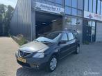 Dacia Logan MCV 1.6-16V Lauréate Airco! Nieuwe APK! NAP Log, Gebruikt, 4 cilinders, 635 kg, Origineel Nederlands