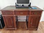 Antiek bureau met laden en deuren, Huis en Inrichting, Bureaus, Ophalen, Gebruikt, Bureau