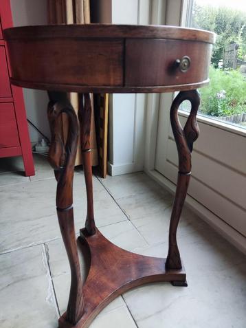 BIJZETTAFELTJE - ART DECO beschikbaar voor biedingen