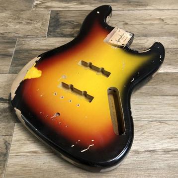 GEZOCHT : Jazz Bass Body , zie omschrijving ! beschikbaar voor biedingen
